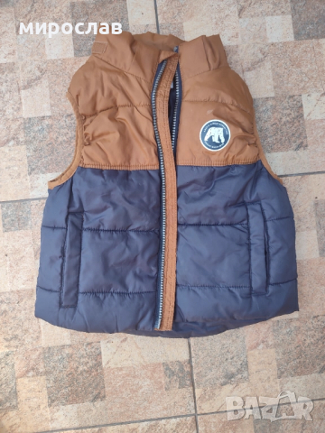 Детска грейка 98/104 HM, снимка 2 - Детски якета и елеци - 51645283