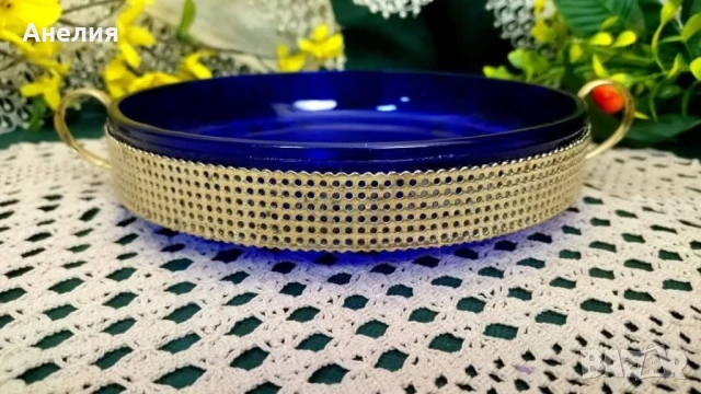 Съд от цветно синьо стъкло , снимка 3 - Чинии - 50755344