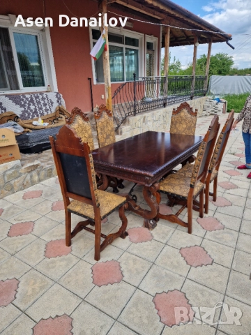 Дъбова маса