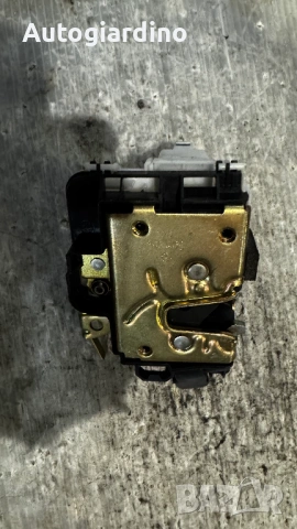 Нова Брава за врата за Seat Ibiza - 6К1837016 / 6K4839016, снимка 2 - Части - 53144217