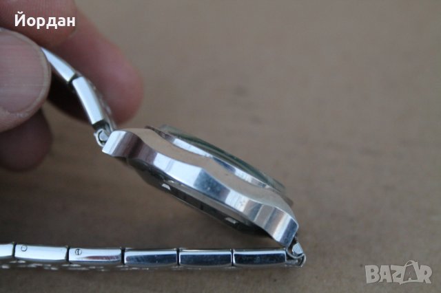 Швейцарски мъжки часовник ''Omax'' 25 камъка, снимка 3 - Мъжки - 43490330