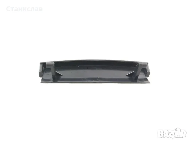 Audi A6 C5 Закопчалка за подлакътник , снимка 3 - Части - 50440043