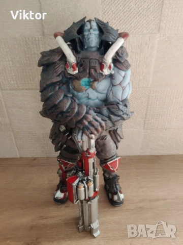 Quake Champions Scalebearer Edition фигура, като нова, снимка 2 - Колекции - 53595532