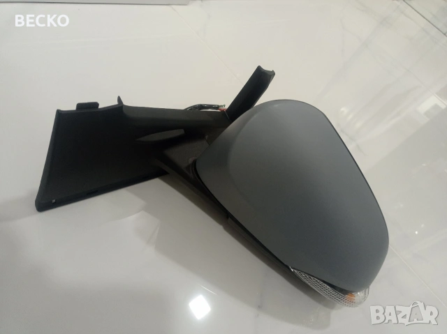 Ляво огледало за Toyota Yaris 3, снимка 5 - Части - 53391715