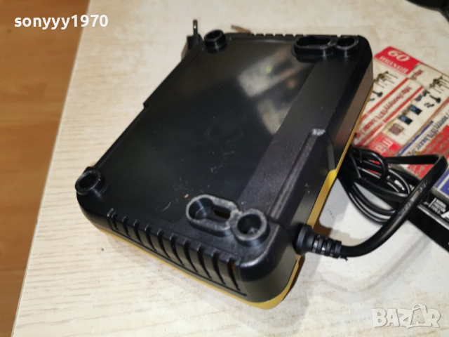 DEWALT BATTERY CHARGER 2412251834, снимка 11 - Други инструменти - 52893288