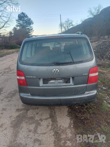 VW Touran 1.6 FSI на части !!!, снимка 3 - Автомобили и джипове - 43659795