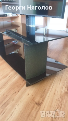 Стъклена маса за телевизор, снимка 5 - Маси - 51625253