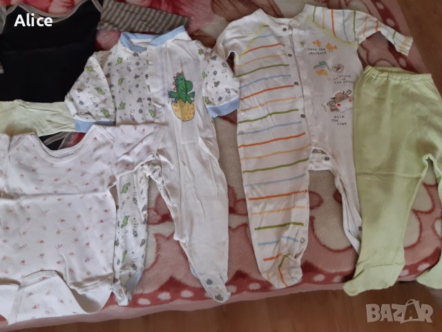 Бебешки дрехи 6-24 месеца, снимка 3 - Бодита за бебе - 37749569