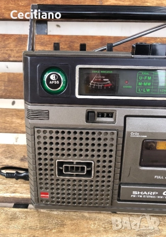 Радиокасетофон Sharpс GF-8080E, снимка 3 - Радиокасетофони, транзистори - 52676813