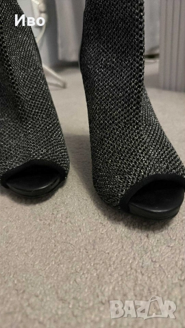 Боти Guess 36 номер, снимка 3 - Дамски боти - 53435352