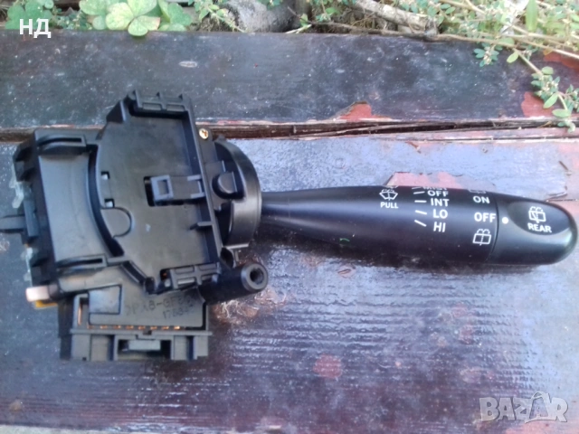 Лост чистачки за Toyota Yaris I