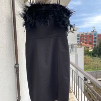 Разкошна нова черна парти коктейлна строго официална рокля Mohito пера пухчета , снимка 2 - Рокли - 42094065