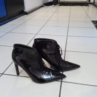 Zara лачени боти, 38, като нови, снимка 3 - Дамски боти - 43279995