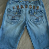 Почти нови дамски дънкови къси панталони, снимка 2 - Къси панталони и бермуди - 28782252