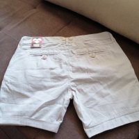 Дамски къс панталон, снимка 3 - Къси панталони и бермуди - 33485969