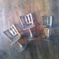 Три малки месингови столчета сувенир, снимка 1 - Други ценни предмети - 39144203