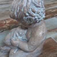 Скулптура на момче със заек, снимка 3 - Декорация за дома - 38701501