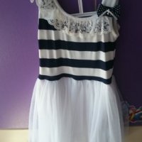 красива бяла рокля, снимка 1 - Детски рокли и поли - 33299955