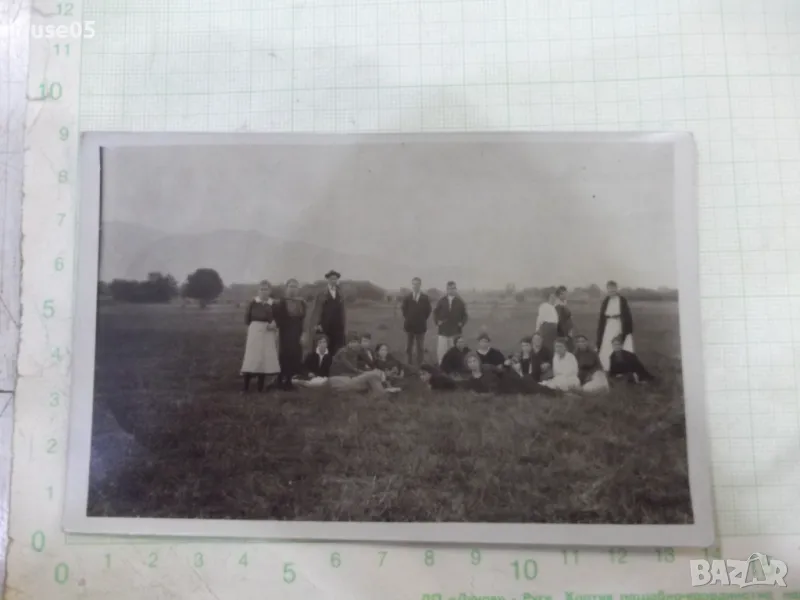 Снимка стара на излет на полето, снимка 1