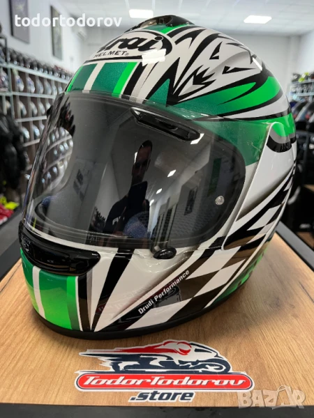 Мото каска ARAI CHASER red/white, S 55-56 см.перфектно състояние, снимка 1