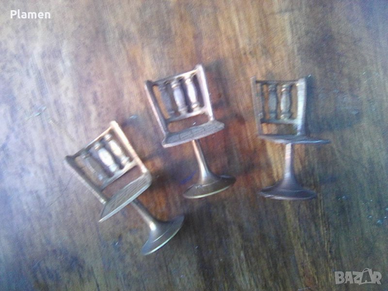 Три малки месингови столчета сувенир, снимка 1