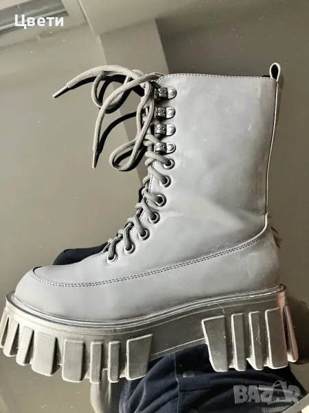 Черни Боти, снимка 1