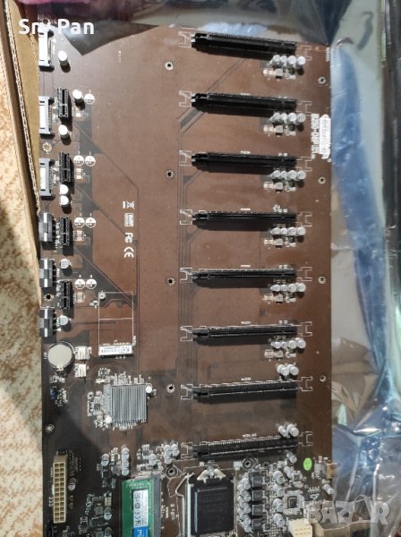 B250-D8P-D4 mining motherboard + 4GB memory DDR4, снимка 1