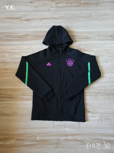 Оригинално мъжко горнище с качулка Adidas x F.C. Bayern Munchen / Season 23-24, снимка 1