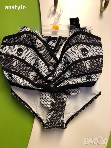 Последен размер бански, снимка 1