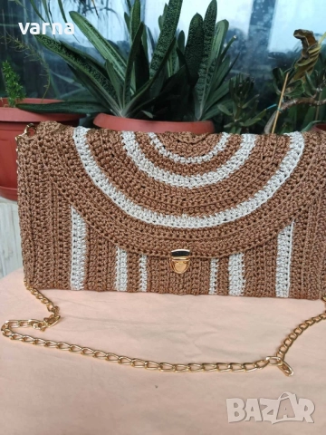 Дамска чанта ръчно плетена 