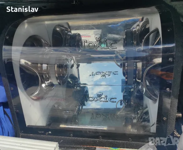 Бас каса и усилвател за автомобил 