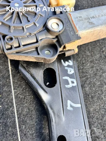 Машинка ел. стъкло задна лява за Мерцедес Ц-класа W203 комби.0130822008, снимка 2 - Части - 48595049