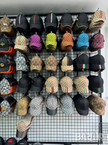 шапки с козирка calvin klein gucci hermes , снимка 4 - Шапки - 50776433