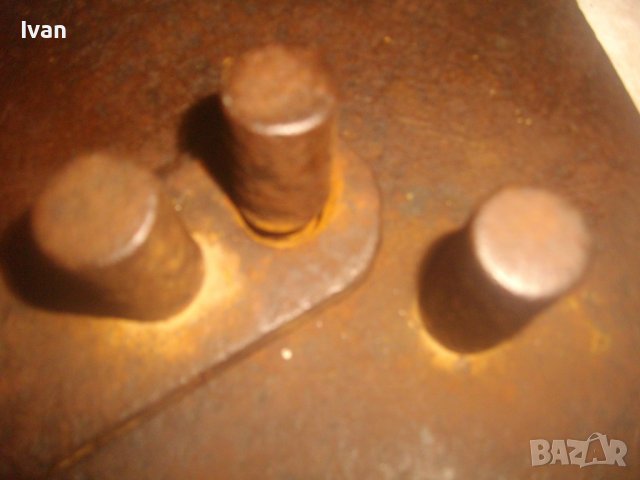 Бигляр Старо Качество-Трицилиндров-Ръчен Уред Огъване Арматура Всякаква-Масивен-4,5кг-Дебелина 10мм, снимка 16 - Други инструменти - 43307193