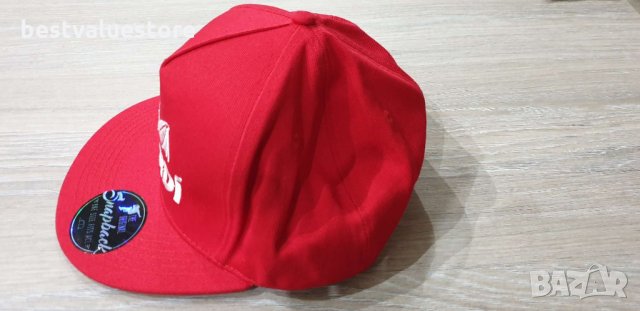 Нова Червена Шапка Бакарди С Права Козирка, снимка 2 - Шапки - 28261311