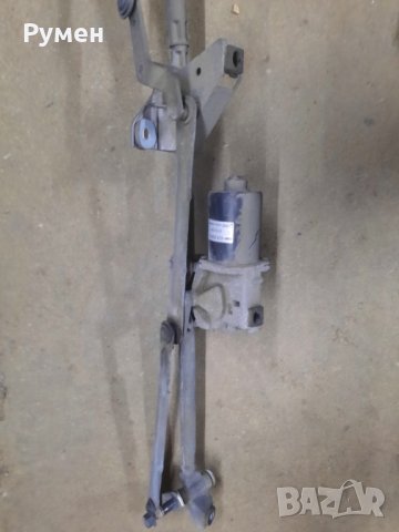 Мотор  за чистачките за Citroen C4 Hatchback II (11.2004 - 12.2013), снимка 4 - Части - 32981982