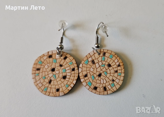 Дървени обеци. Ръчна изработка. Уникат!, снимка 5 - Обеци - 53375571