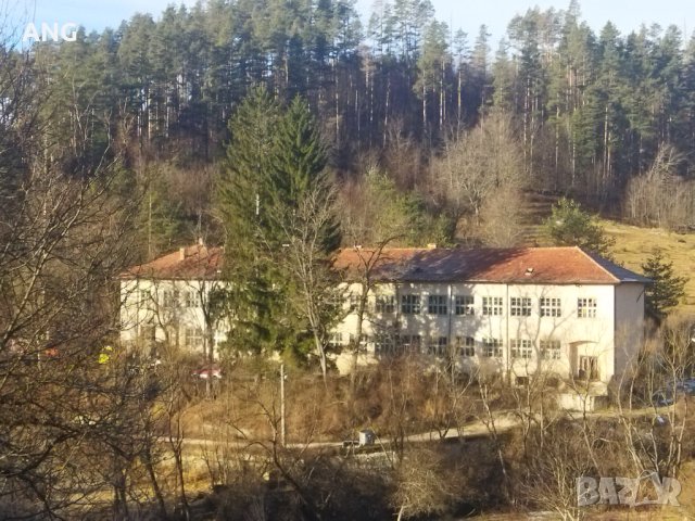 Продава Сграда с УПИ 5030 кв.м. в близост до к.к.Пампорово, снимка 4 - Хотели - 43981513