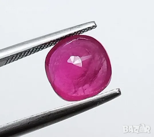 Естесвен рубин в разкошен цвят с перфектна форма и тегло 2.22кт.! Нов!, снимка 8 - Други - 48293260
