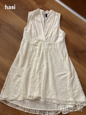 Дантелена рокля кремава Vero Moda , снимка 1 - Рокли - 37819205