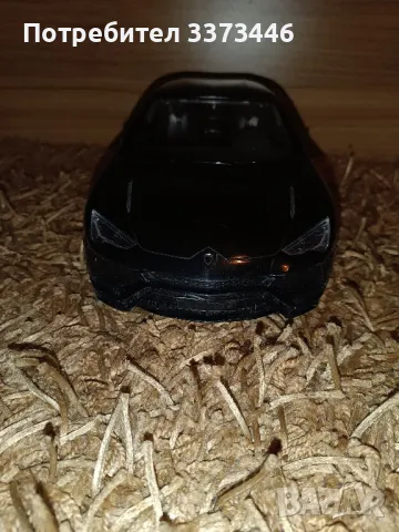Детска кола Lamborghini Urus 1:16 SUV. Работеща със батерии 5х1.5V Type AA/LR06. Цвят- Черно , снимка 3 - Коли, камиони, мотори, писти - 48493641