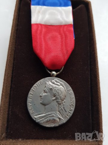 Френски сребърен медал, снимка 3 - Антикварни и старинни предмети - 35098815