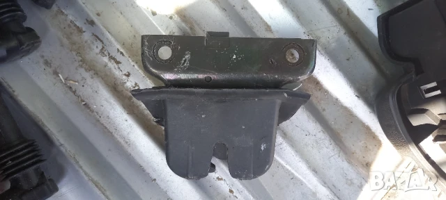 Брава заден капак Audi A6 C5 Avant