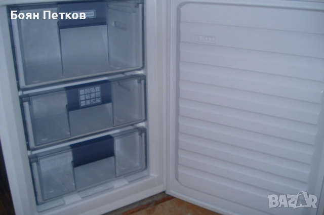 Хладилник с фризер "Баукнехт", снимка 5 - Хладилници - 52420311