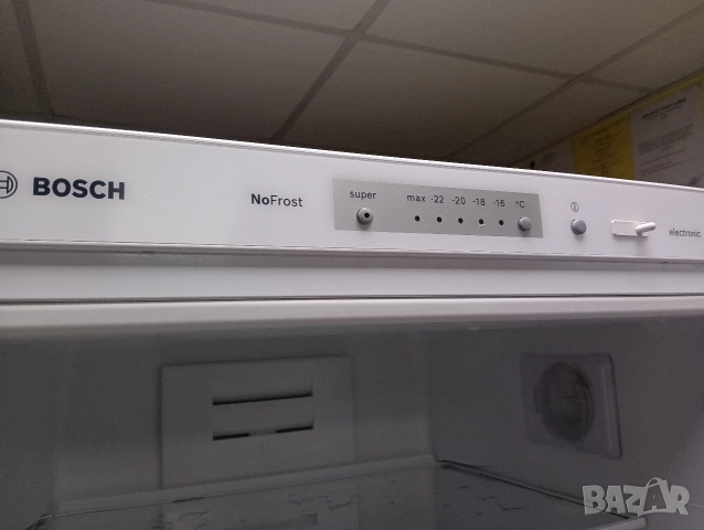 Комбиниран хладилник с фризер Бош Bosch Total No Frost с 2 години гаранция!, снимка 10 - Хладилници - 52580103