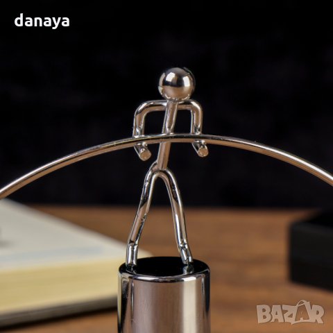 1282 Антистрес махало с форма на щангист подарък офис играчка, снимка 3 - Декорация за дома - 27273222