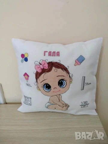 ръчно бродирана възглавница визитка с име , снимка 2 - Възглавници - 50979276