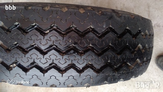 Бусова гума с джанта, снимка 3 - Гуми и джанти - 44082561