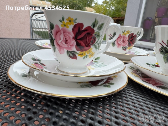 Винтидж английски порцеланов сервиз Gainsborough Bone China B47 “Roses” – 20 части, снимка 4 - Антикварни и старинни предмети - 52087117