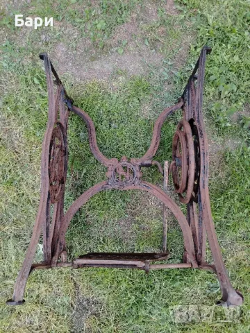 Красиви крака на стара шевна машина NS/BRUDER-KEPICH, снимка 9 - Колекции - 50370250